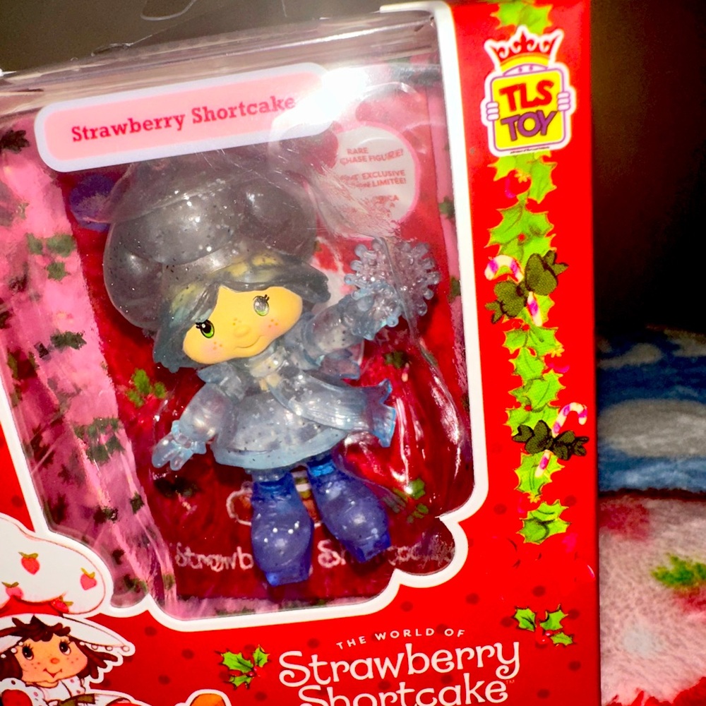 TLS Strawberry Shortcake BLUE Holiday Winter Cheebee Mini Figure RARE